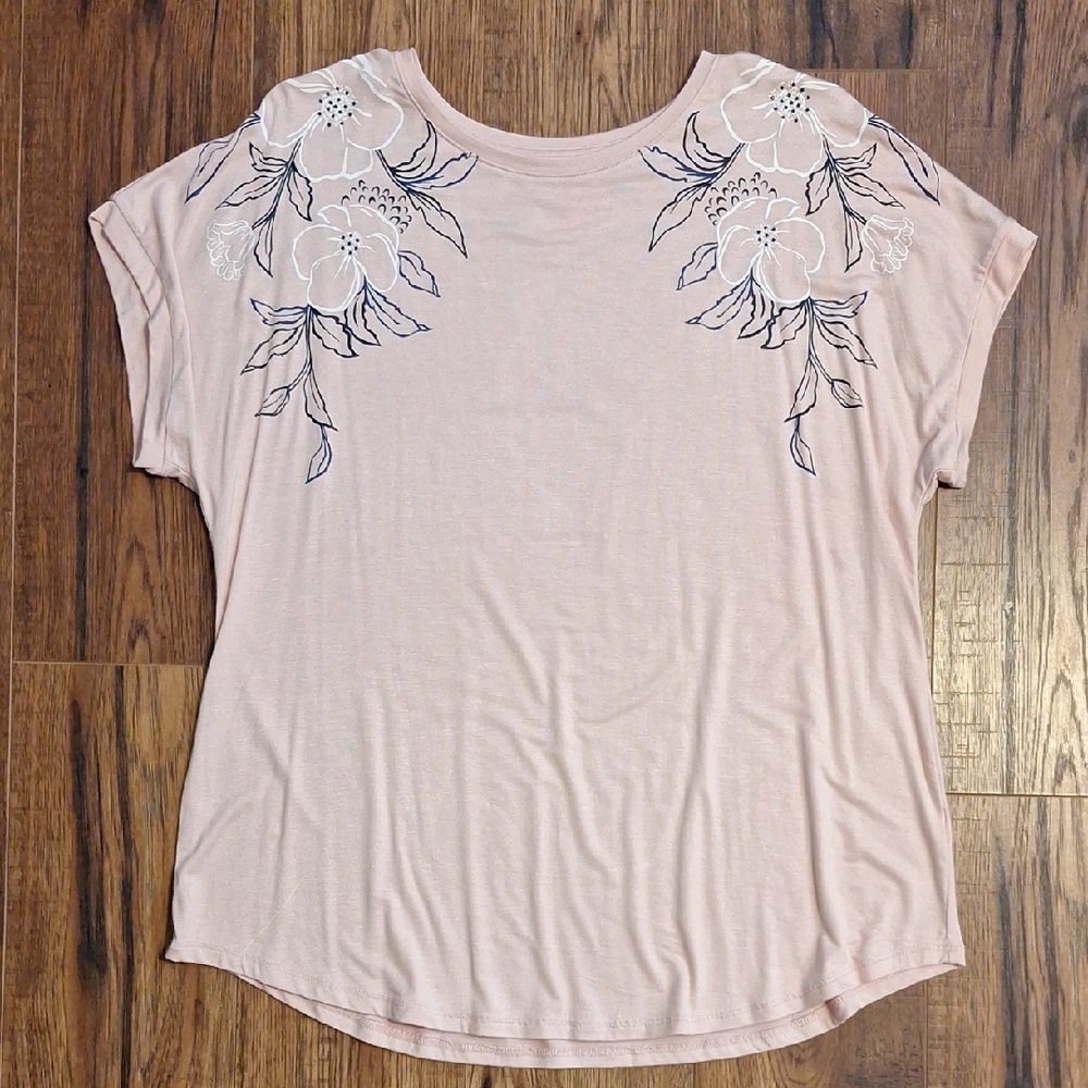 Apt. 9 Women's Short Sleeve Top - Light Pink with Floral Embroidery
